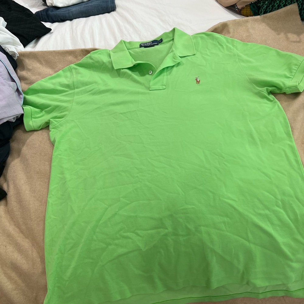 Polo used once !! Size LG